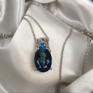 💙London Blue Topaz Pendant💙